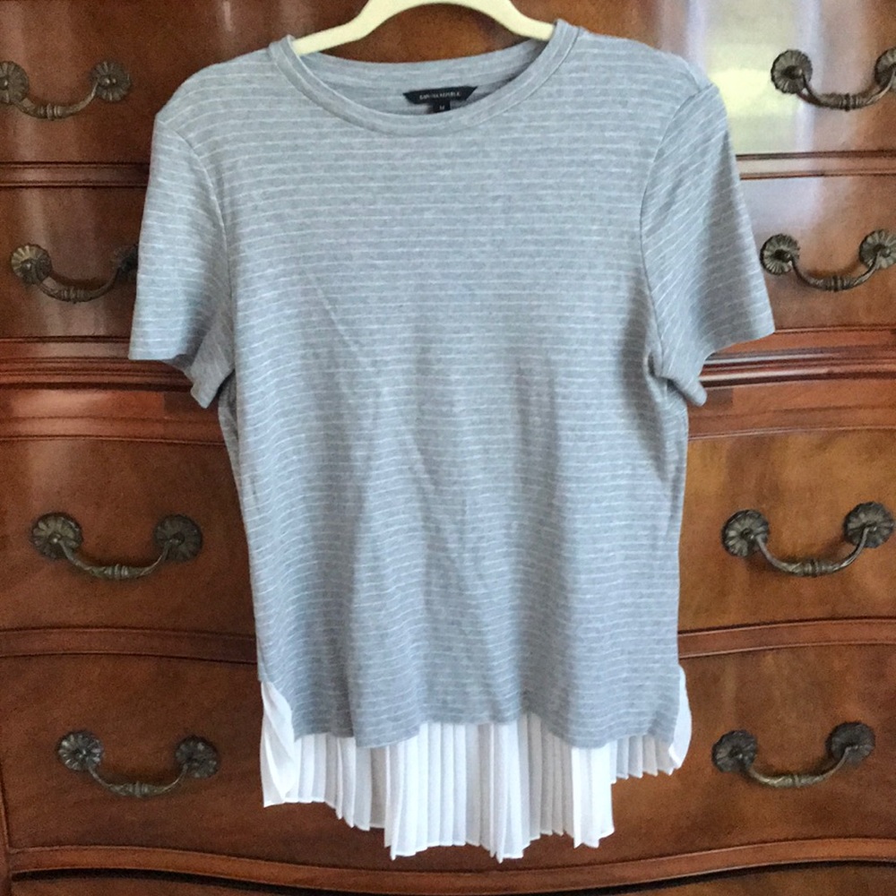 Banana Republic crew neck tee